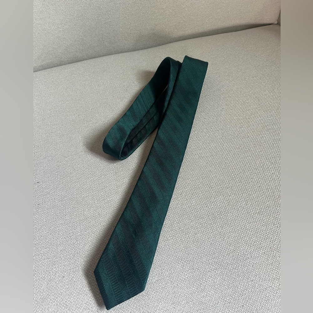 HECHTER PARIS HUNTER GREEN TIE